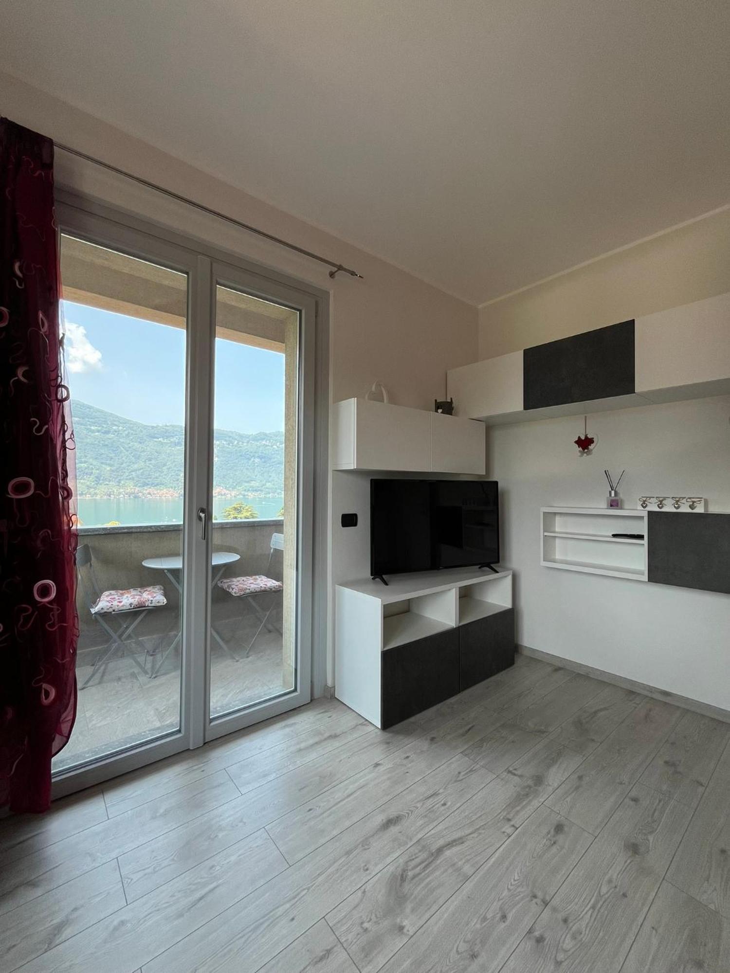 2 Cuori Al Lago - Appartamento In Villetta Singola Манделло-дель-Ларіо Екстер'єр фото