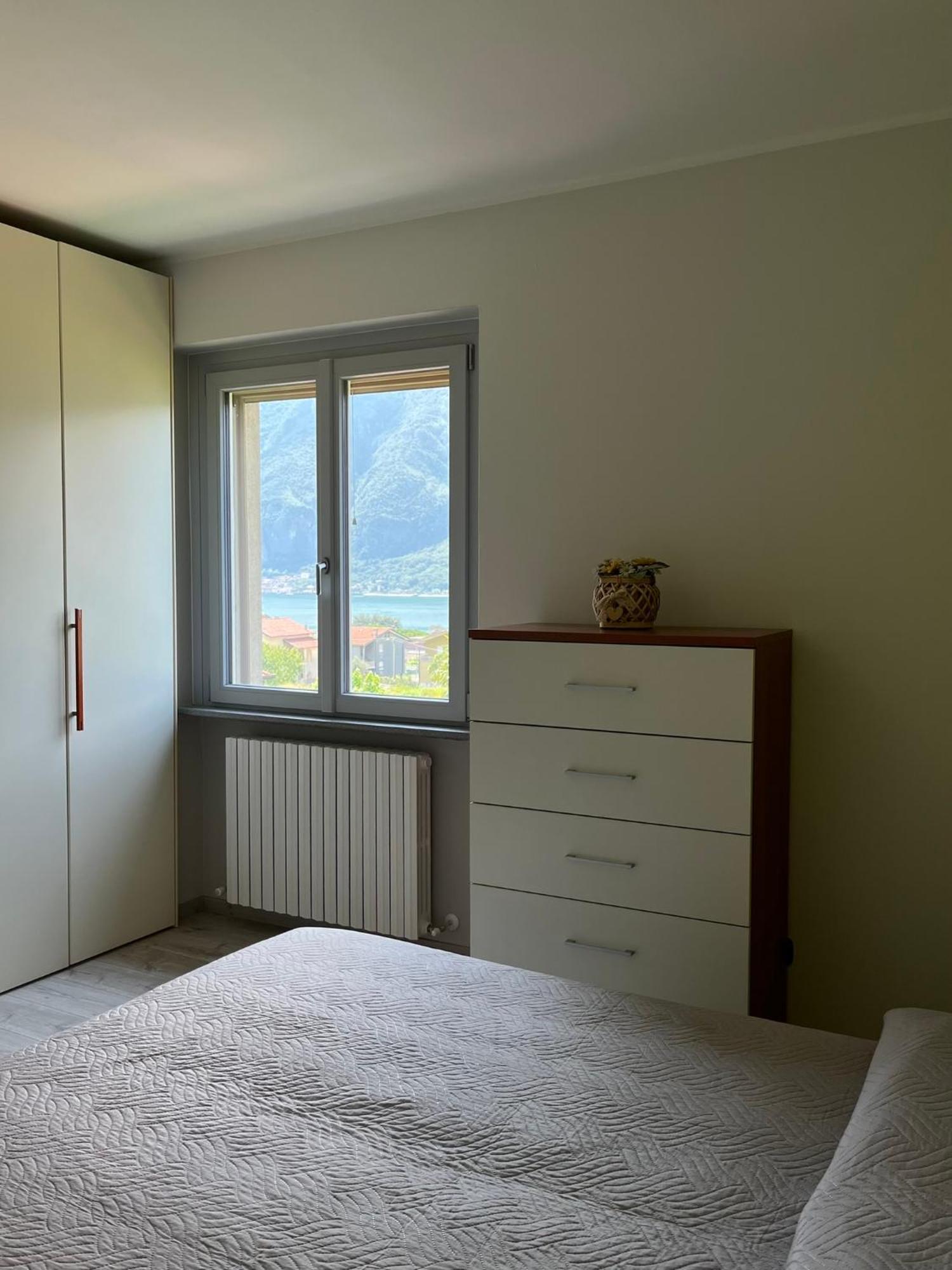 2 Cuori Al Lago - Appartamento In Villetta Singola Манделло-дель-Ларіо Екстер'єр фото