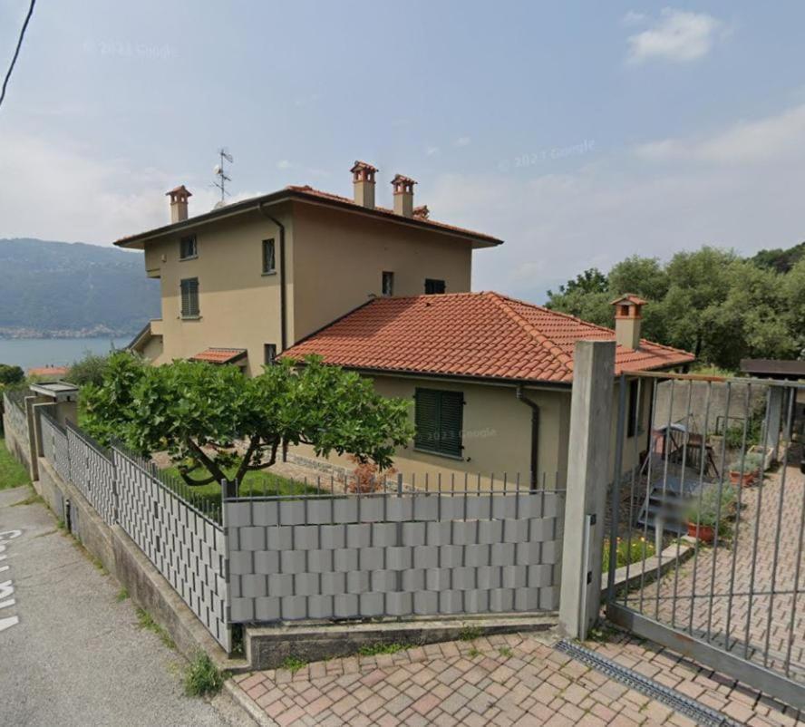 2 Cuori Al Lago - Appartamento In Villetta Singola Манделло-дель-Ларіо Екстер'єр фото